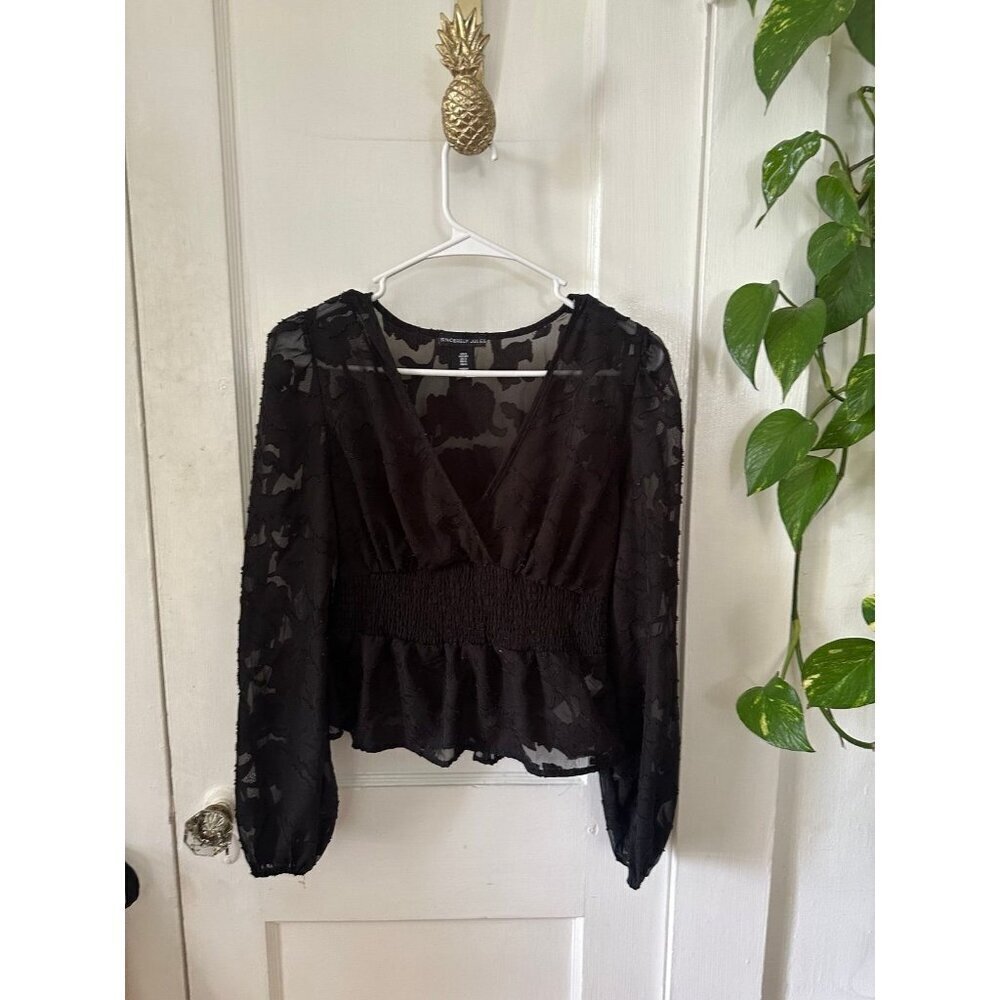 Sincerely, Jules women’s size small black, beautiful blouse